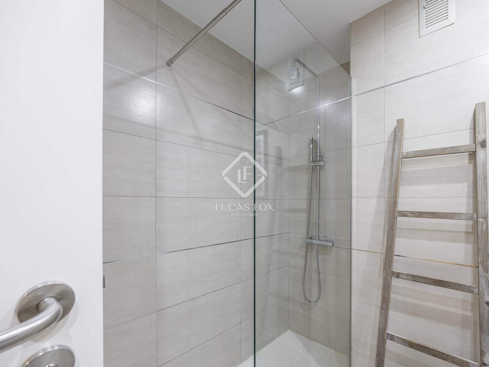 4 Zimmer Apartment zu vermieten in Valencia Stadt mit Garage - 2.800 € (Ref: 9263827)