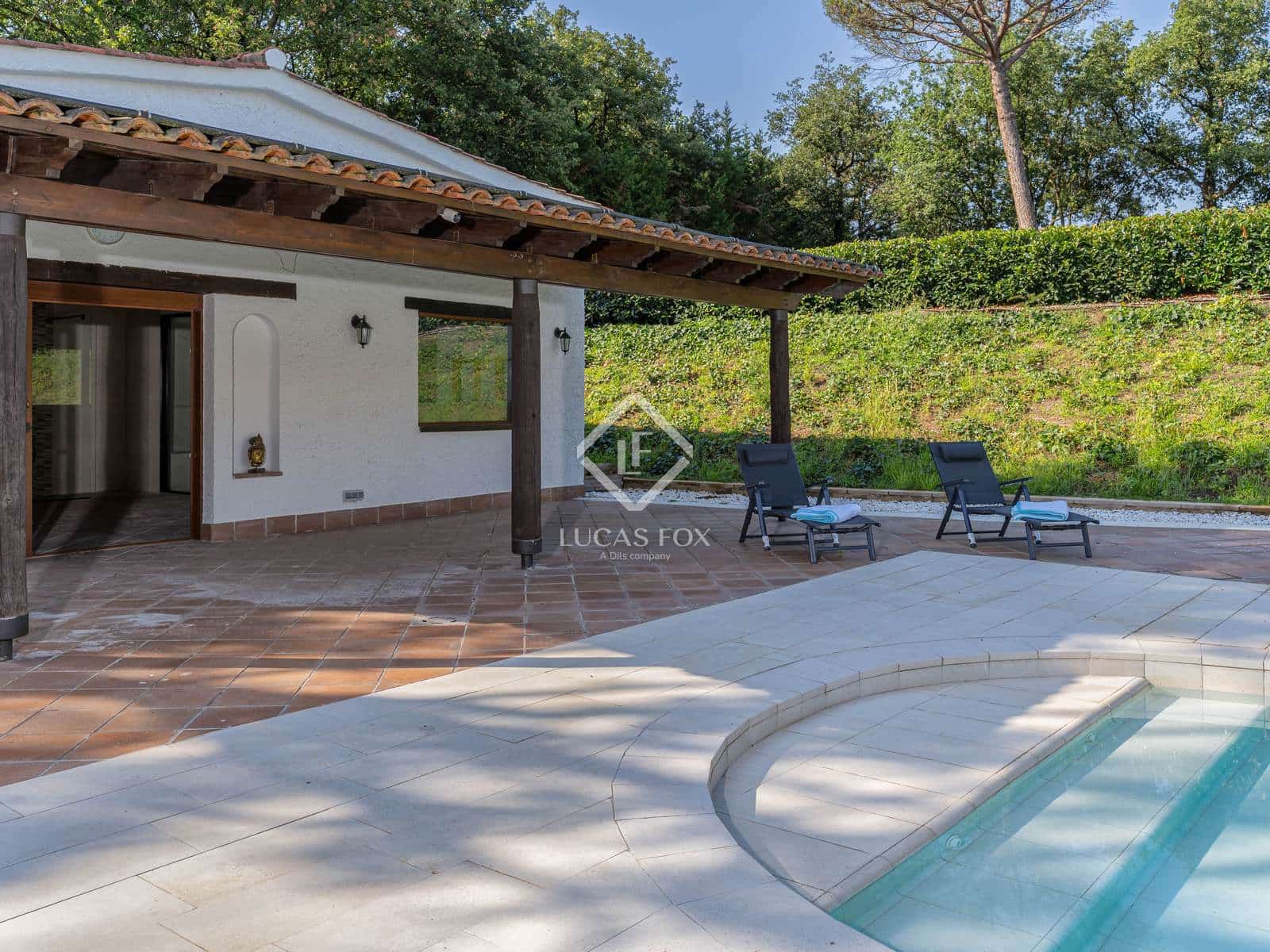 5 soverom Villa til salgs i Gualba med svømmebasseng garasje - € 2 950 000 (Ref: 9263871)