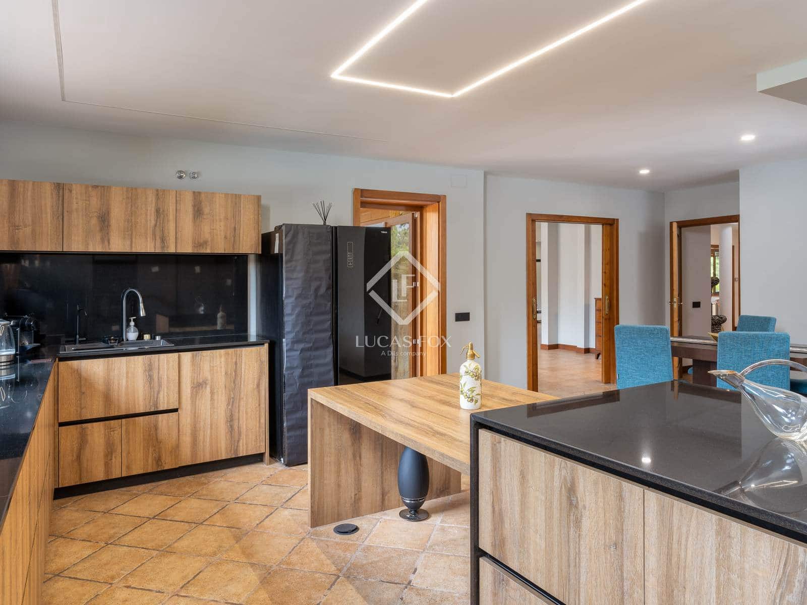 5 soverom Villa til salgs i Gualba med svømmebasseng garasje - € 2 950 000 (Ref: 9263871)