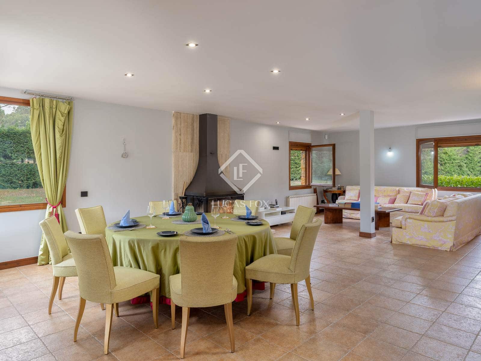 5 soverom Villa til salgs i Gualba med svømmebasseng garasje - € 2 950 000 (Ref: 9263871)