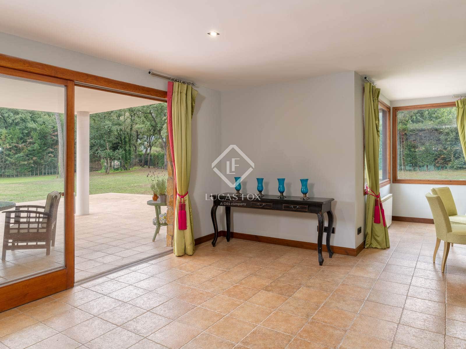 5 soverom Villa til salgs i Gualba med svømmebasseng garasje - € 2 950 000 (Ref: 9263871)