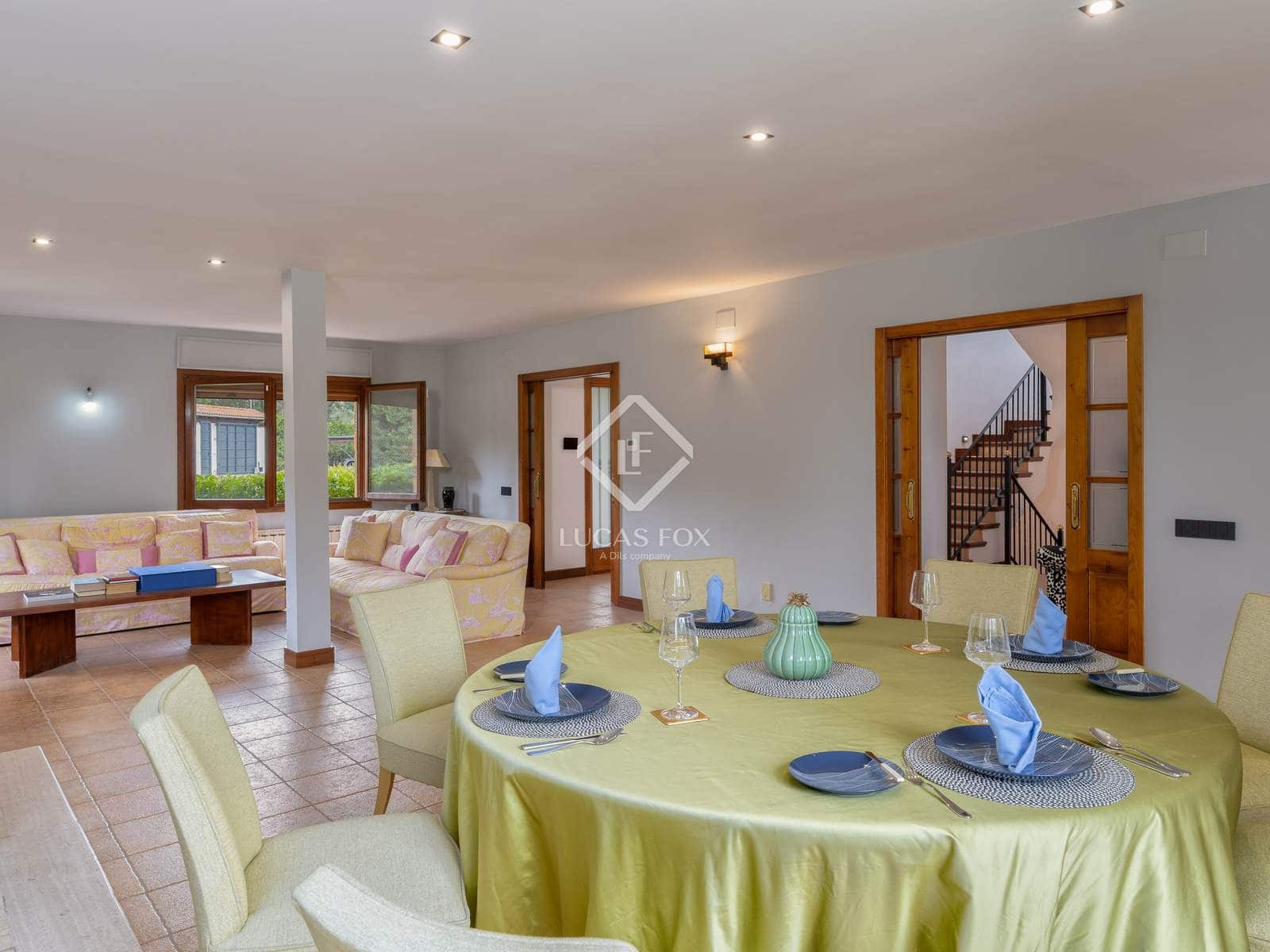 5 soverom Villa til salgs i Gualba med svømmebasseng garasje - € 2 950 000 (Ref: 9263871)