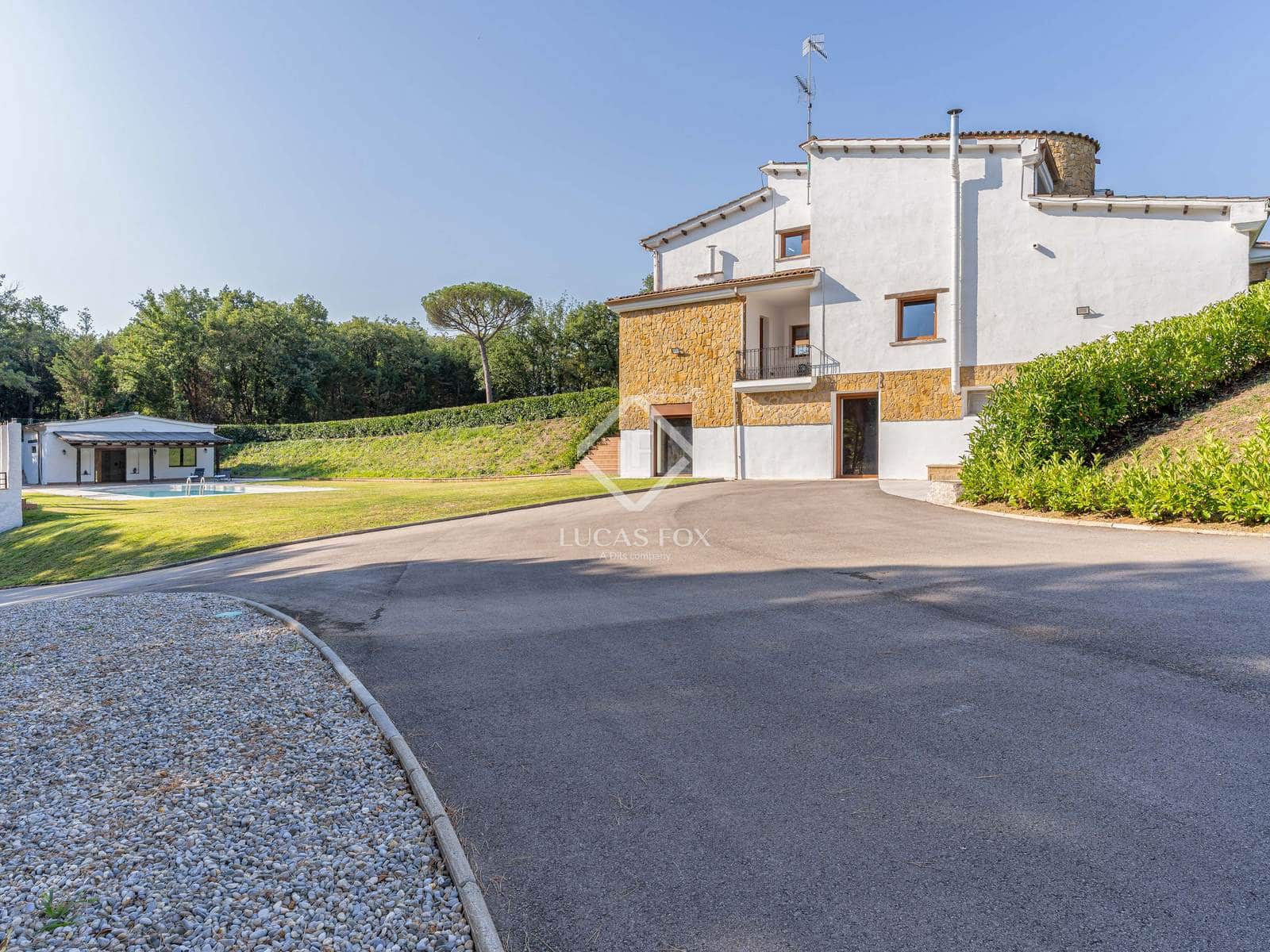 5 soverom Villa til salgs i Gualba med svømmebasseng garasje - € 2 950 000 (Ref: 9263871)