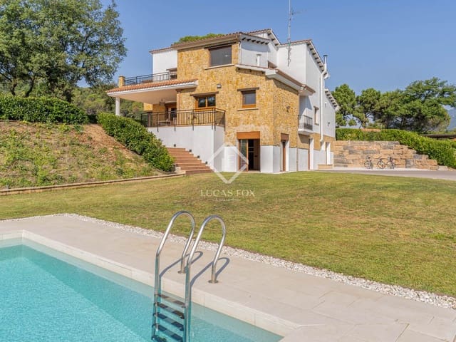 5 bedroom Villa for sale in Gualba with pool garage - € 2,950,000 (Ref: 9263871)