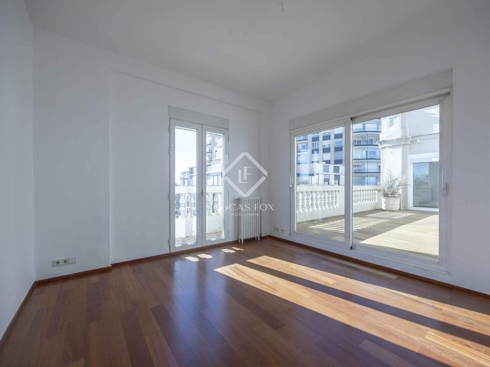 4 slaapkamer Penthouse te koop in Valencia stad - € 1.390.000 (Ref: 9263873)