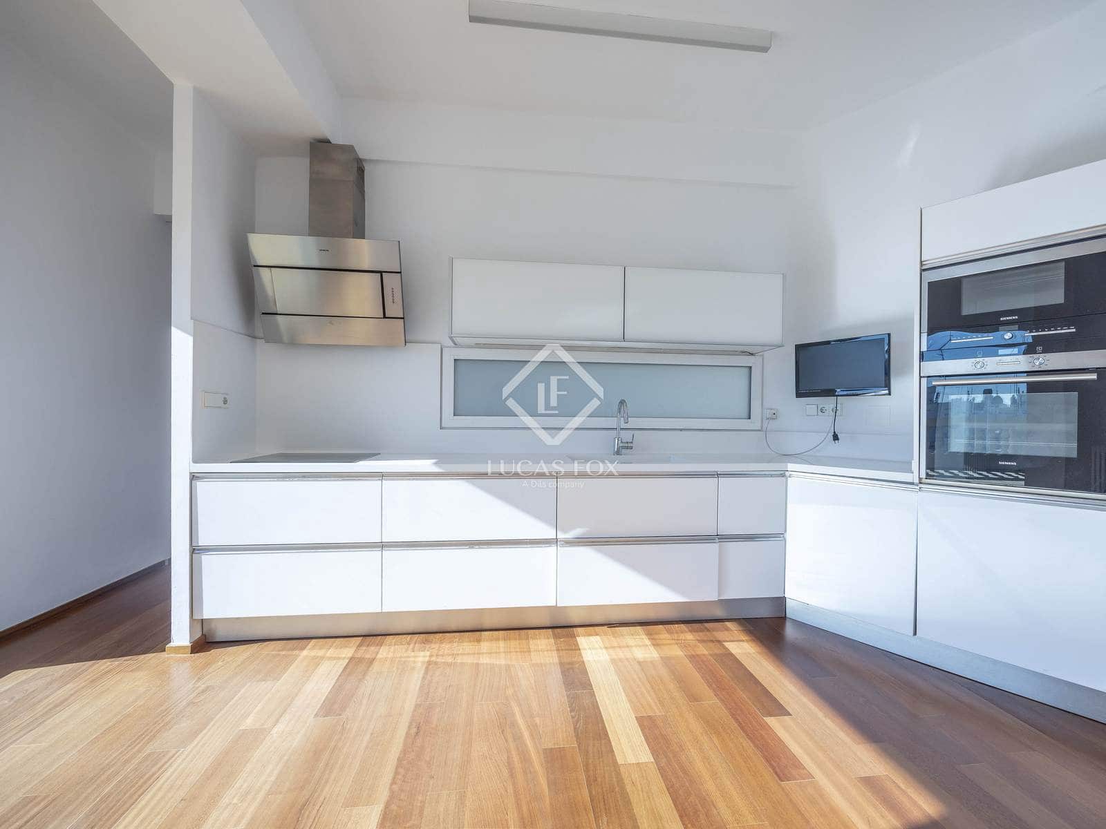 4 slaapkamer Penthouse te koop in Valencia stad - € 1.390.000 (Ref: 9263873)