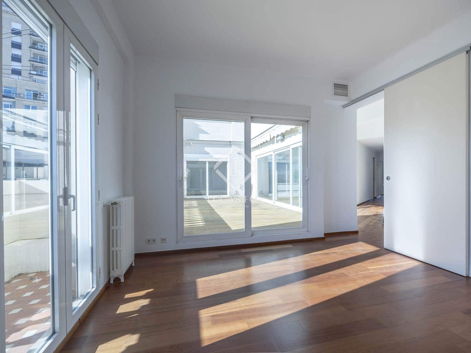 4 slaapkamer Penthouse te koop in Valencia stad - € 1.390.000 (Ref: 9263873)