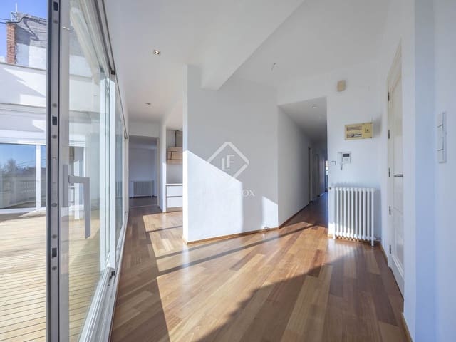 4 slaapkamer Penthouse te koop in Valencia stad - € 1.390.000 (Ref: 9263873)