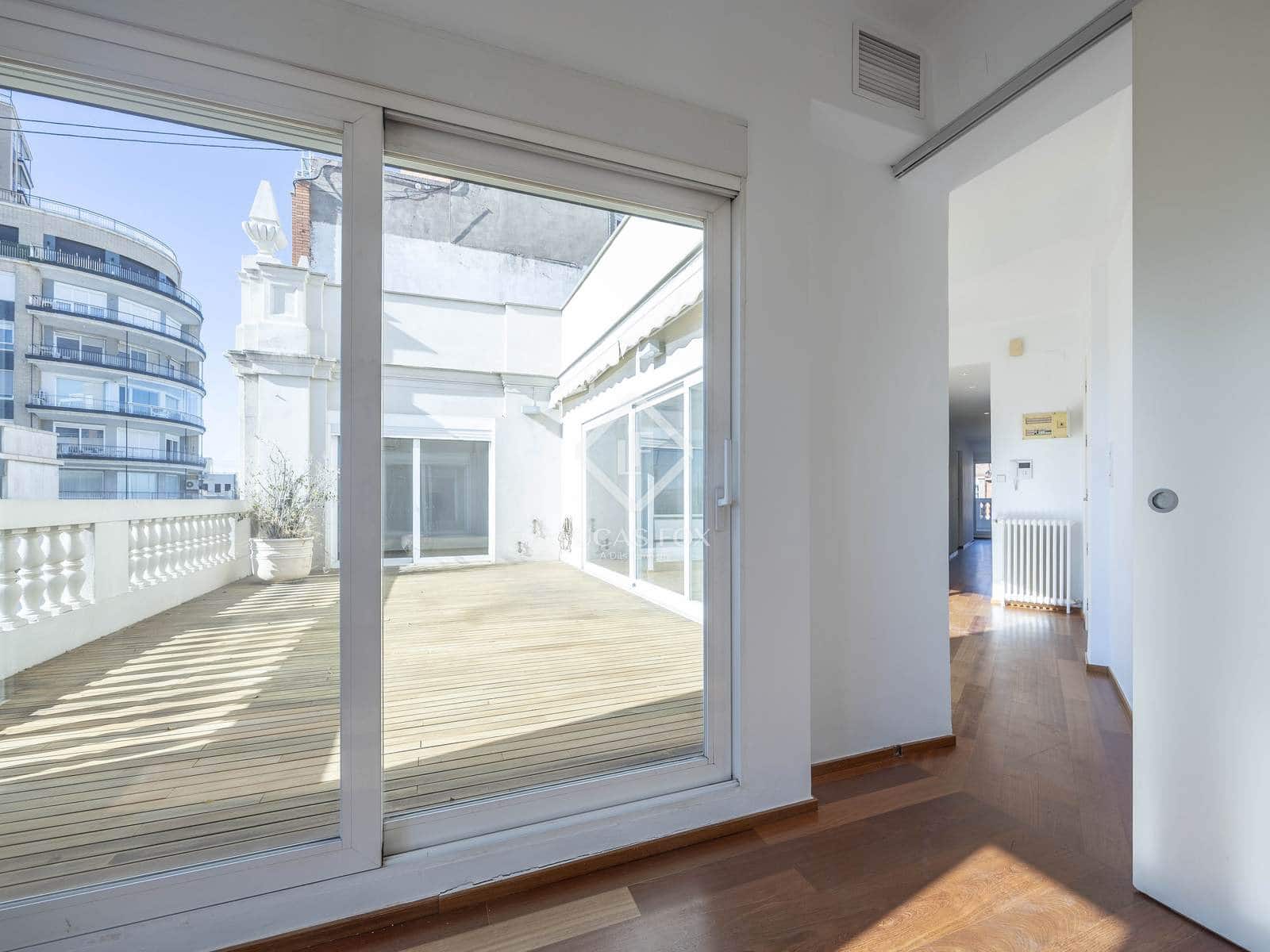 4 slaapkamer Penthouse te koop in Valencia stad - € 1.390.000 (Ref: 9263873)