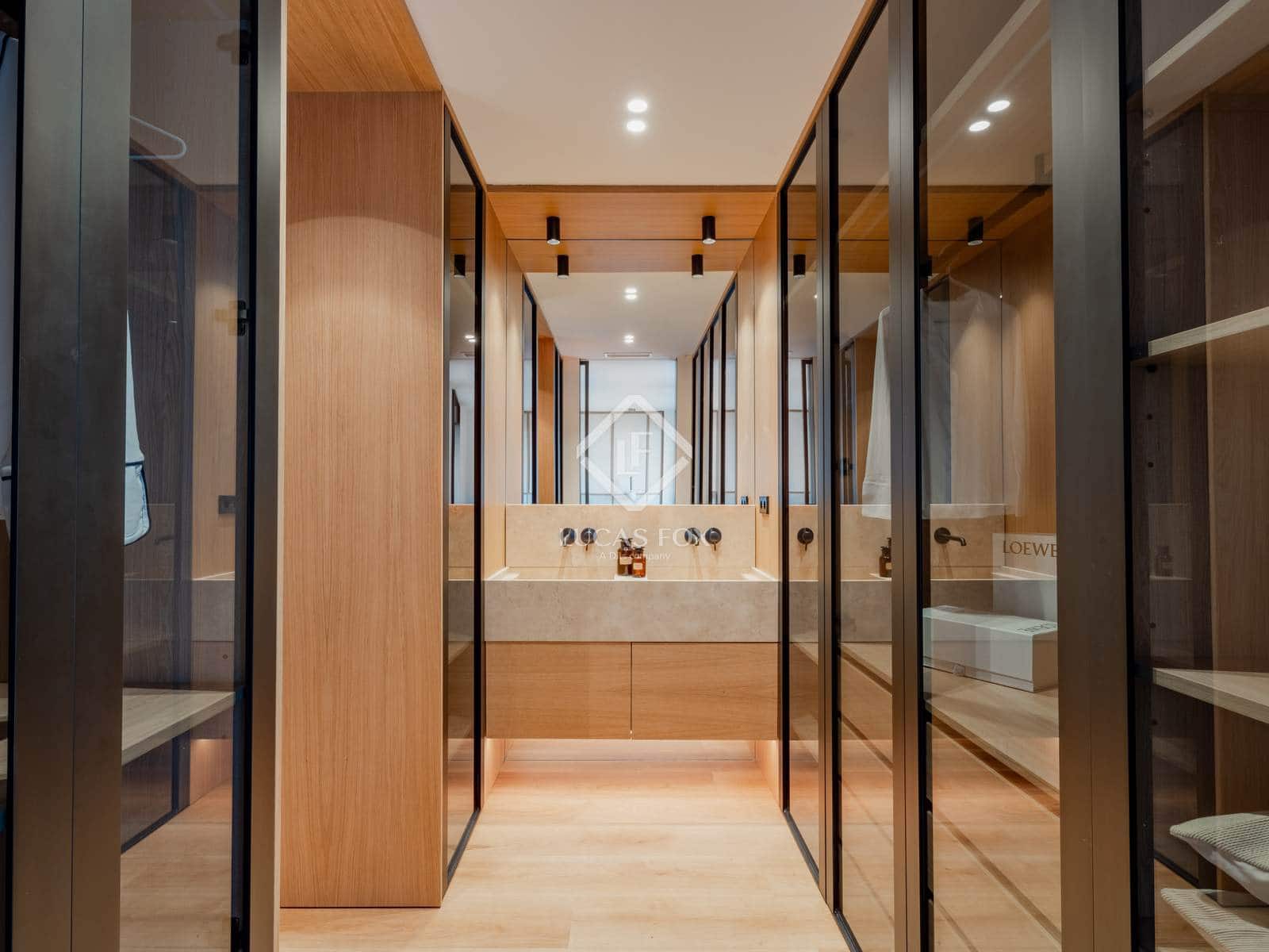 3 soveværelse Lejlighed til salg i Madrid by med garage - € 5.500.000 (Ref: 9267676)