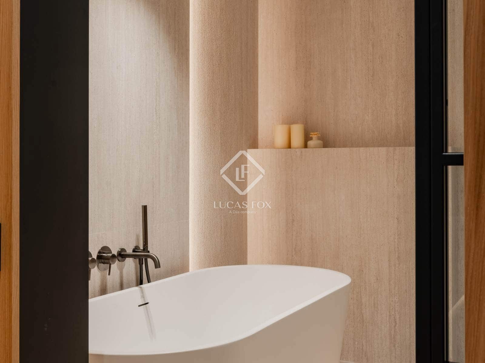 3 soveværelse Lejlighed til salg i Madrid by med garage - € 5.500.000 (Ref: 9267676)