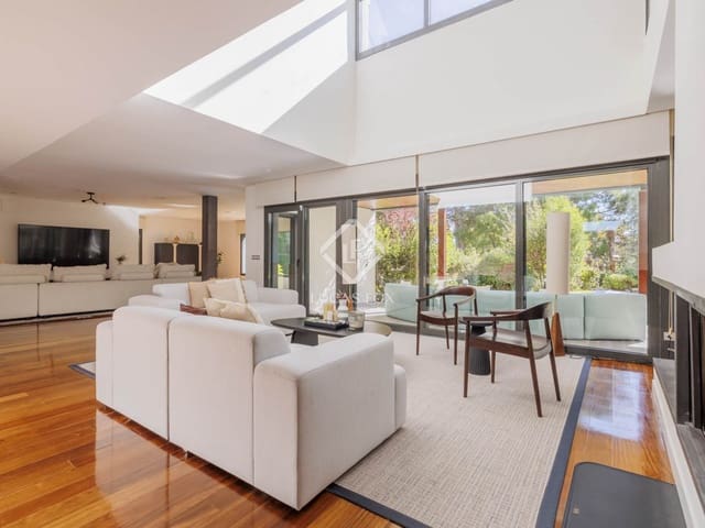 5 soveværelse Villa til leje i Boadilla del Monte med swimmingpool garage - € 16.500 (Ref: 9267680)