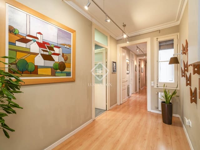 3 slaapkamer Appartement te koop in Barcelona stad - € 695.000 (Ref: 9267775)