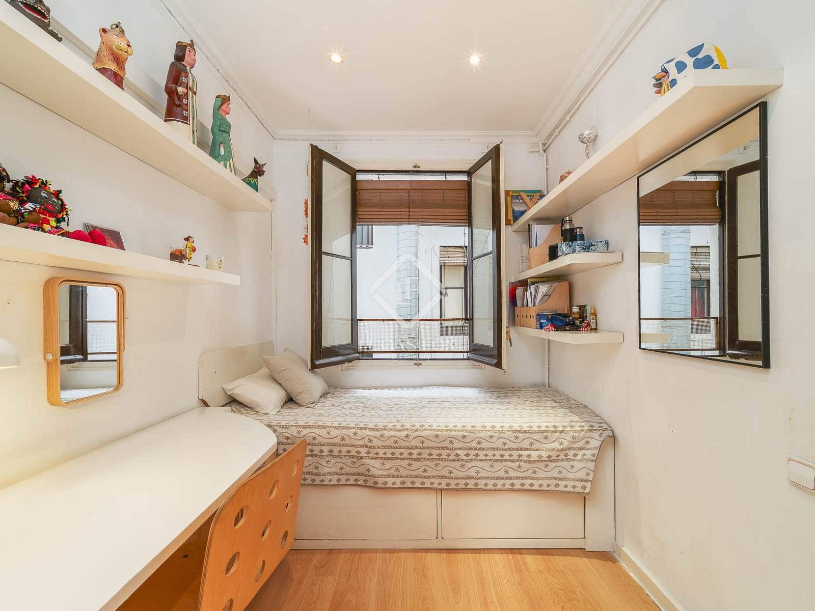 3 slaapkamer Appartement te koop in Barcelona stad - € 695.000 (Ref: 9267775)