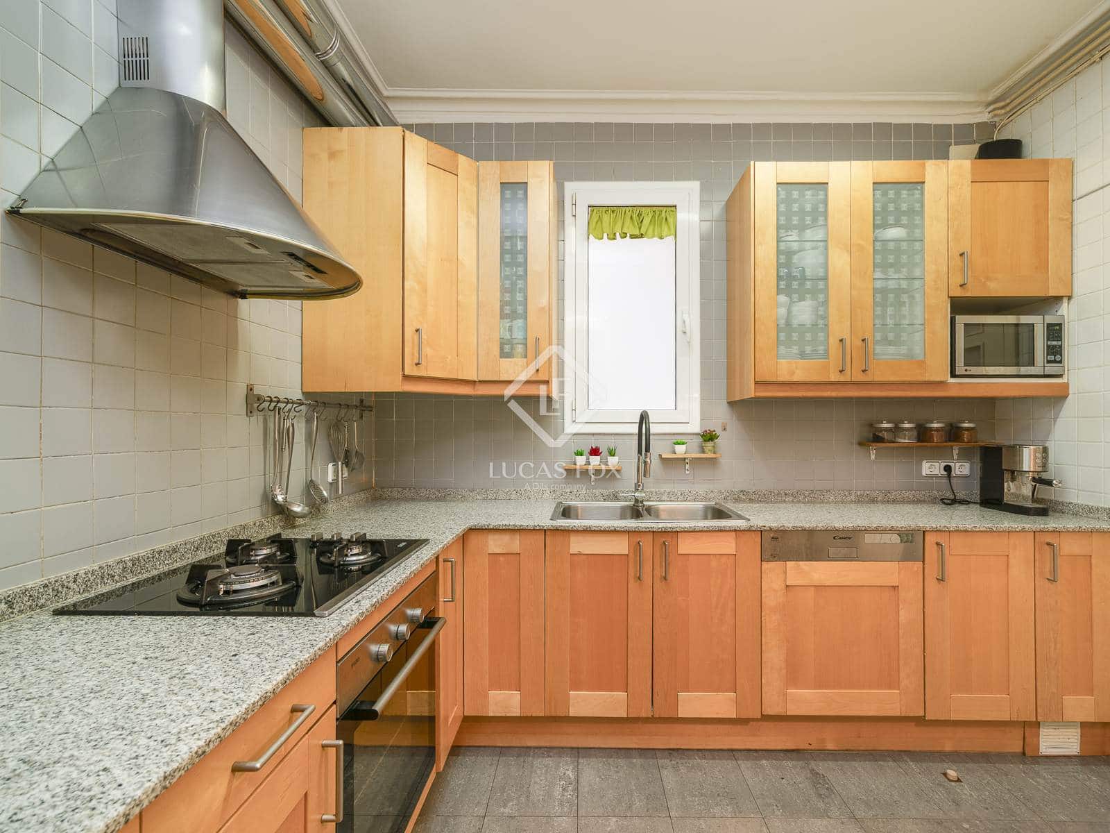 3 slaapkamer Appartement te koop in Barcelona stad - € 695.000 (Ref: 9267775)