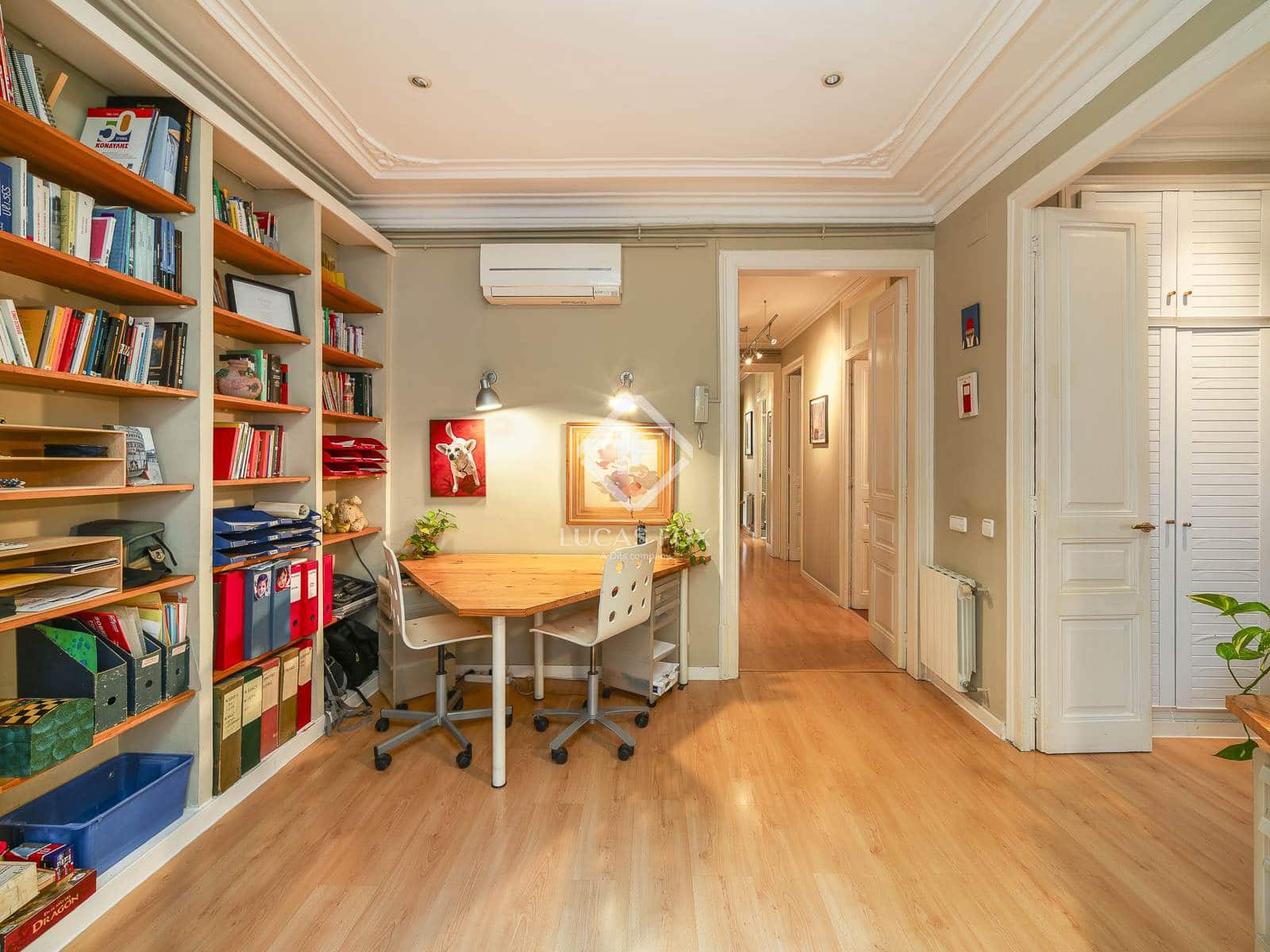 3 slaapkamer Appartement te koop in Barcelona stad - € 695.000 (Ref: 9267775)
