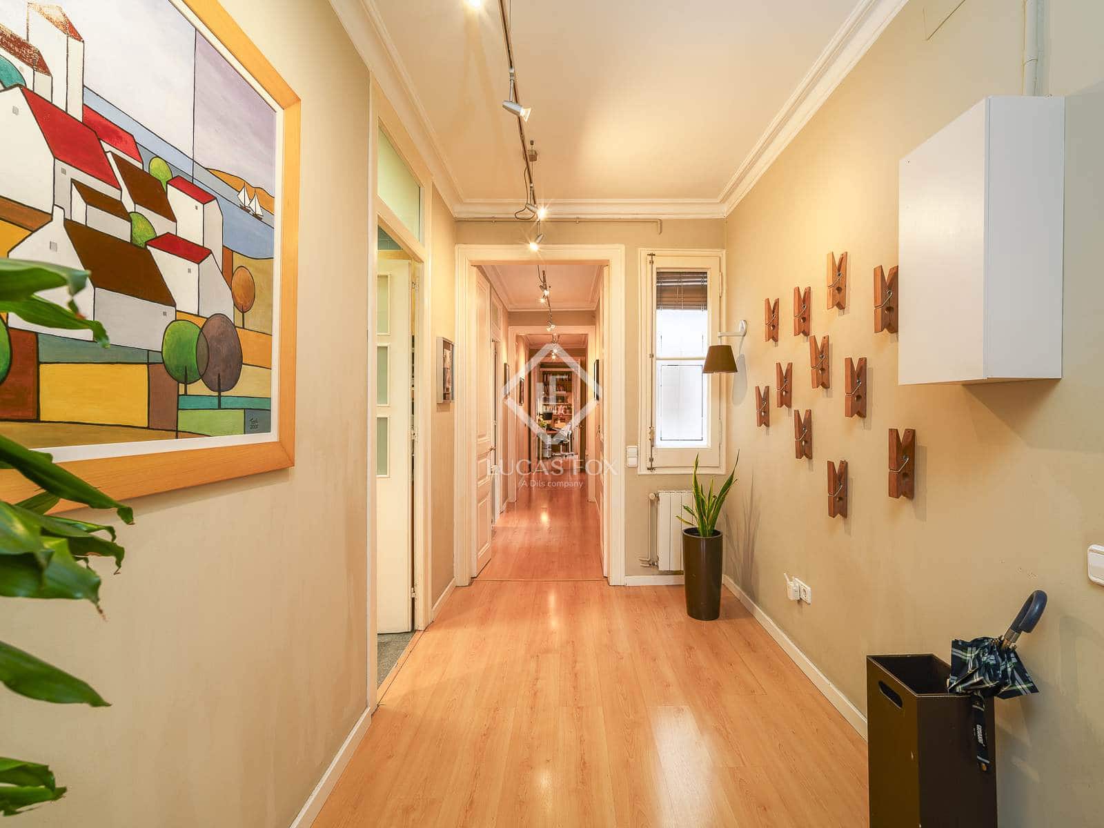 3 slaapkamer Appartement te koop in Barcelona stad - € 695.000 (Ref: 9267775)