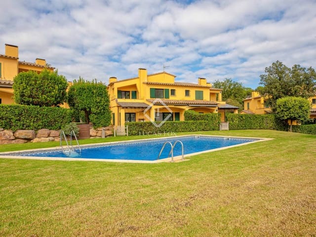 4 chambre Villa/Maison à vendre à Llafranc, Palafrugell avec piscine garage - 1 570 000 € (Ref: 9267776)