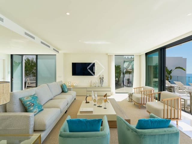 4 bedroom Villa for sale in Almuñécar with pool garage - € 2,450,000 (Ref: 9268890)