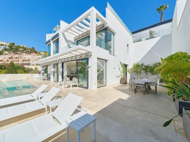 Chalet de 4 habitaciones en Almuñécar en venta con piscina garaje - 2.450.000 € (Ref: 9268890)