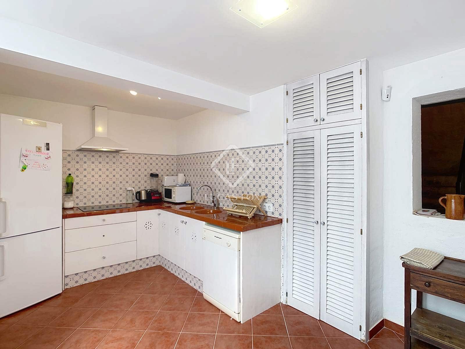 5 slaapkamer Villa te koop in Ciutadella de Menorca - € 619.000 (Ref: 9270243)