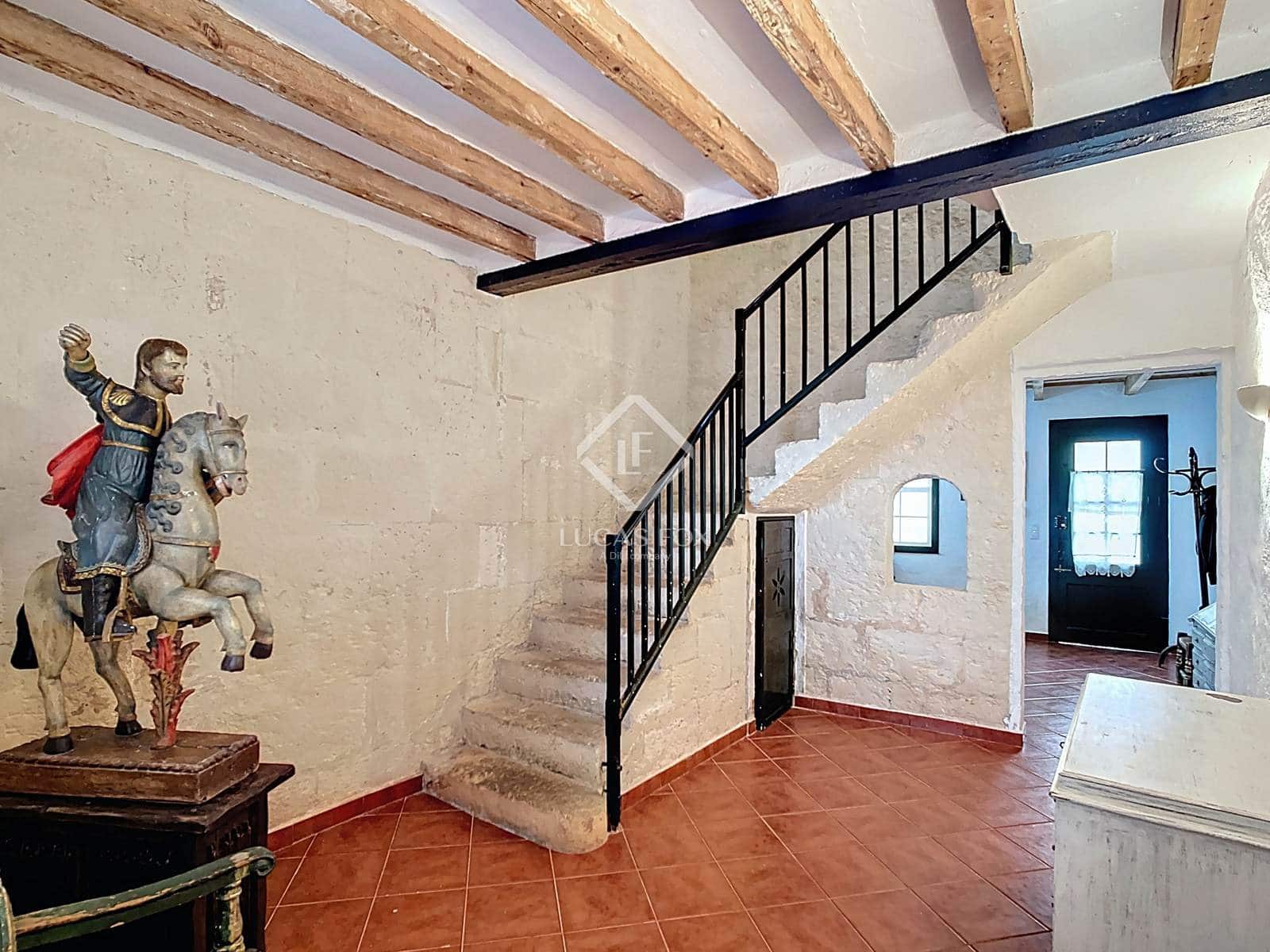 5 slaapkamer Villa te koop in Ciutadella de Menorca - € 619.000 (Ref: 9270243)