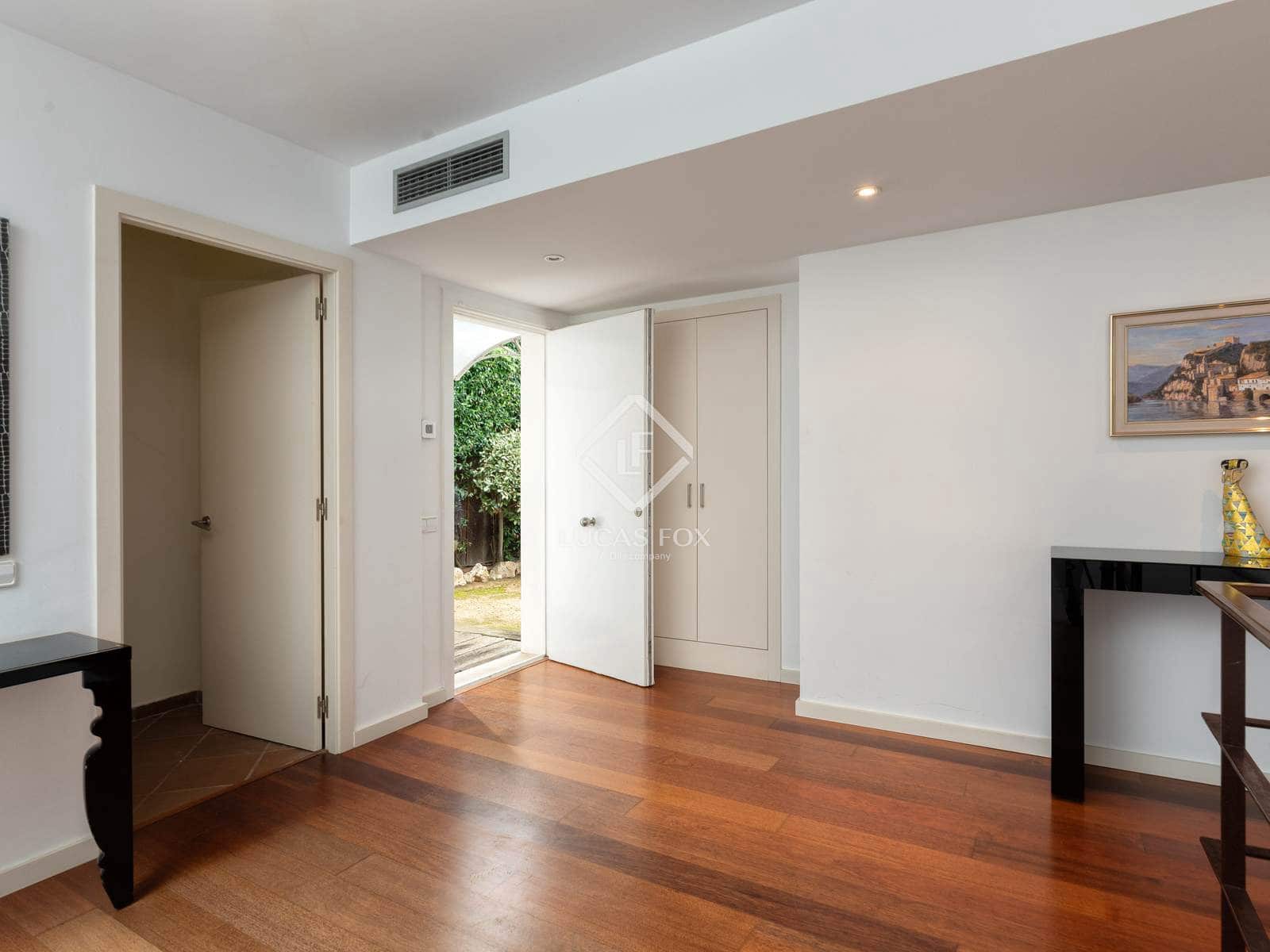 4 sypialnia Willa na sprzedaż w Sa Riera z basenem garażem - 1 500 000 € (Ref: 9271718)