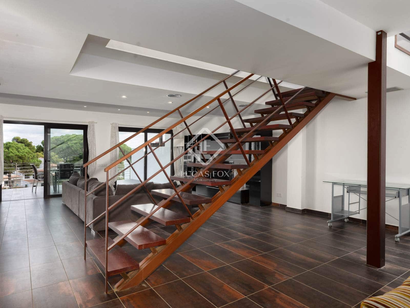 4 sypialnia Willa na sprzedaż w Sa Riera z basenem garażem - 1 500 000 € (Ref: 9271718)