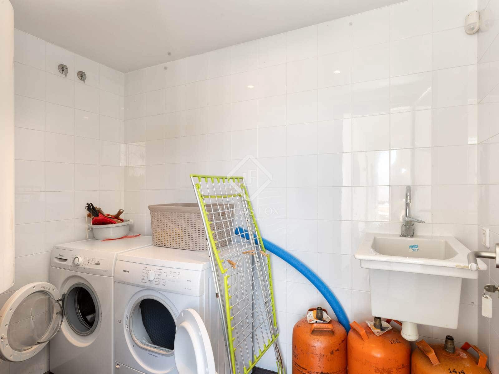 4 sypialnia Willa na sprzedaż w Sa Riera z basenem garażem - 1 500 000 € (Ref: 9271718)