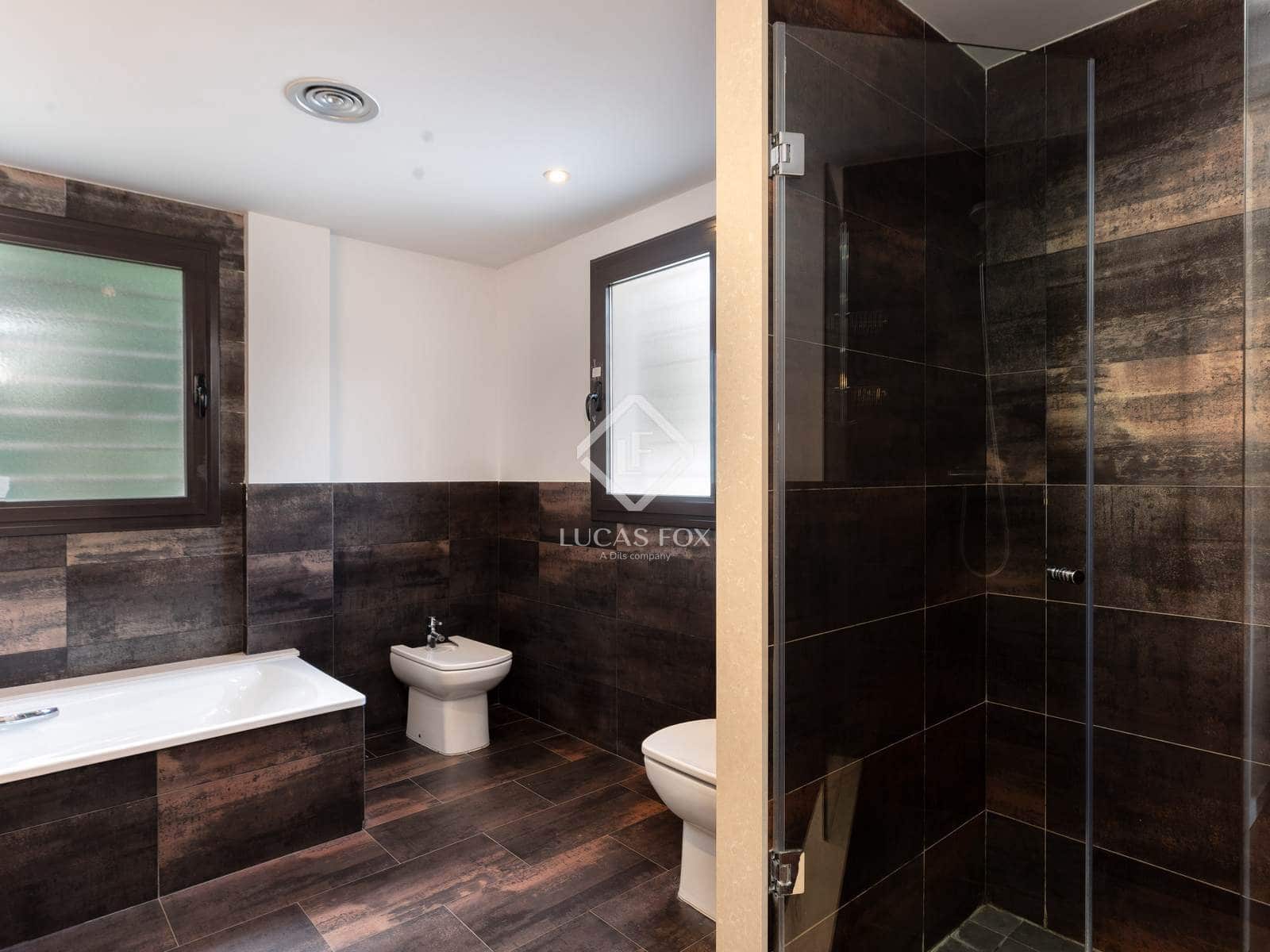 4 sypialnia Willa na sprzedaż w Sa Riera z basenem garażem - 1 500 000 € (Ref: 9271718)