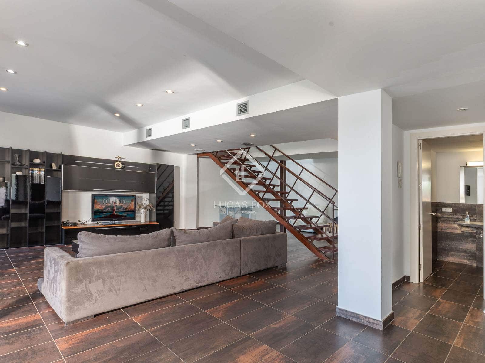 4 sypialnia Willa na sprzedaż w Sa Riera z basenem garażem - 1 500 000 € (Ref: 9271718)