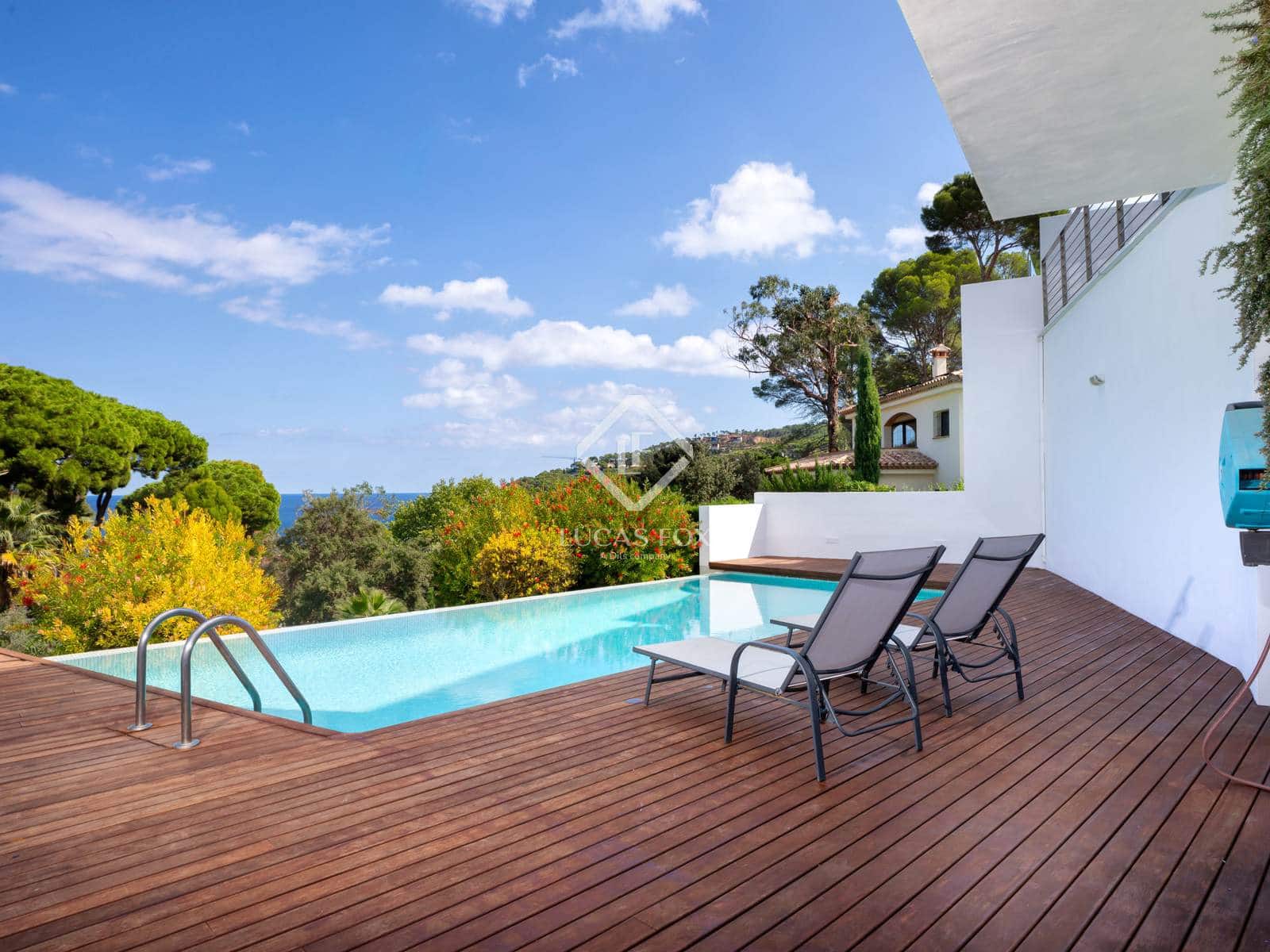 4 sypialnia Willa na sprzedaż w Sa Riera z basenem garażem - 1 500 000 € (Ref: 9271718)