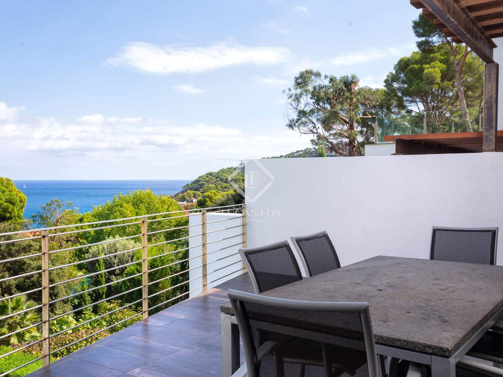 4 sypialnia Willa na sprzedaż w Sa Riera z basenem garażem - 1 500 000 € (Ref: 9271718)