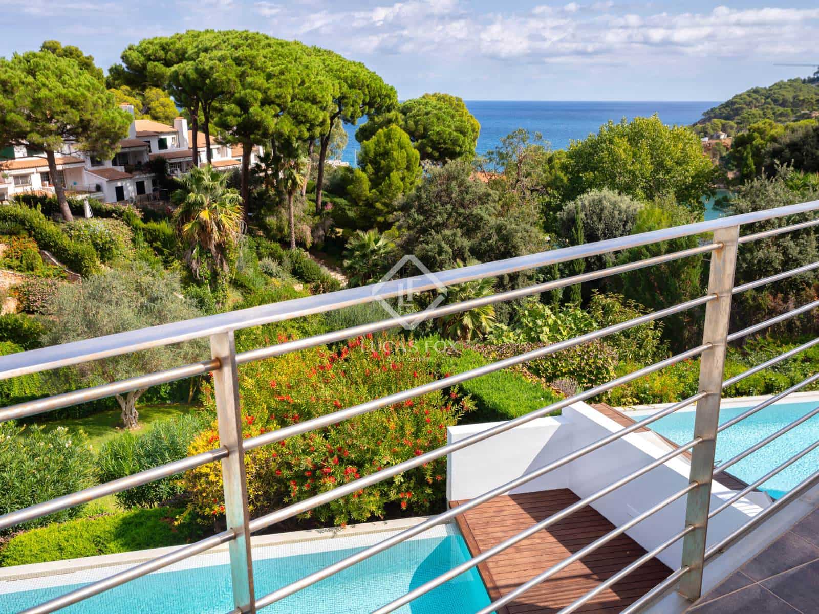 4 sypialnia Willa na sprzedaż w Sa Riera z basenem garażem - 1 500 000 € (Ref: 9271718)