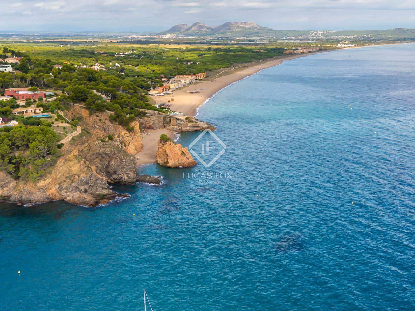 4 sypialnia Willa na sprzedaż w Sa Riera z basenem garażem - 1 500 000 € (Ref: 9271718)