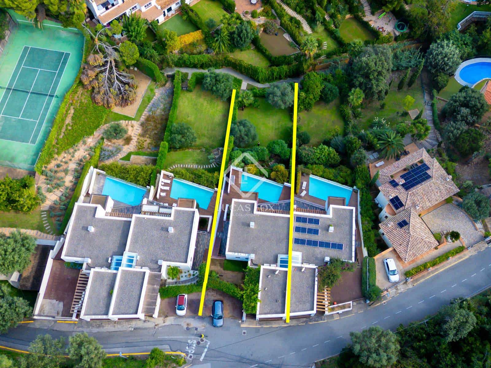 4 sypialnia Willa na sprzedaż w Sa Riera z basenem garażem - 1 500 000 € (Ref: 9271718)