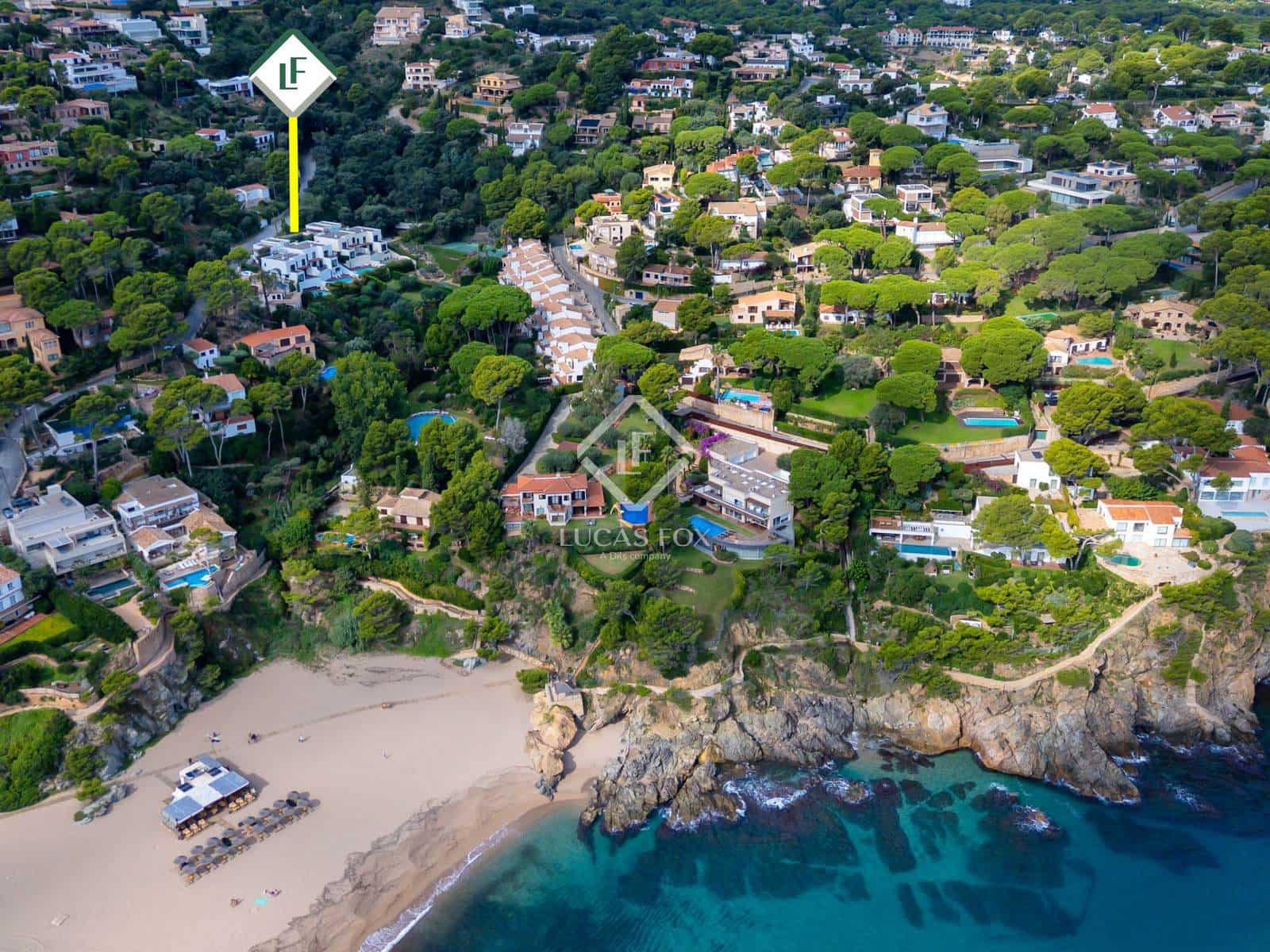 4 sypialnia Willa na sprzedaż w Sa Riera z basenem garażem - 1 500 000 € (Ref: 9271718)