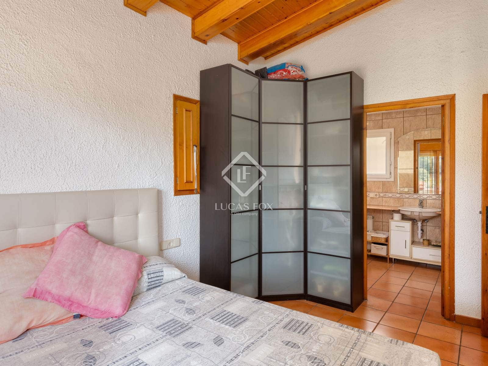 8 slaapkamer Villa te koop in S'Agaro - € 590.000 (Ref: 9271723)