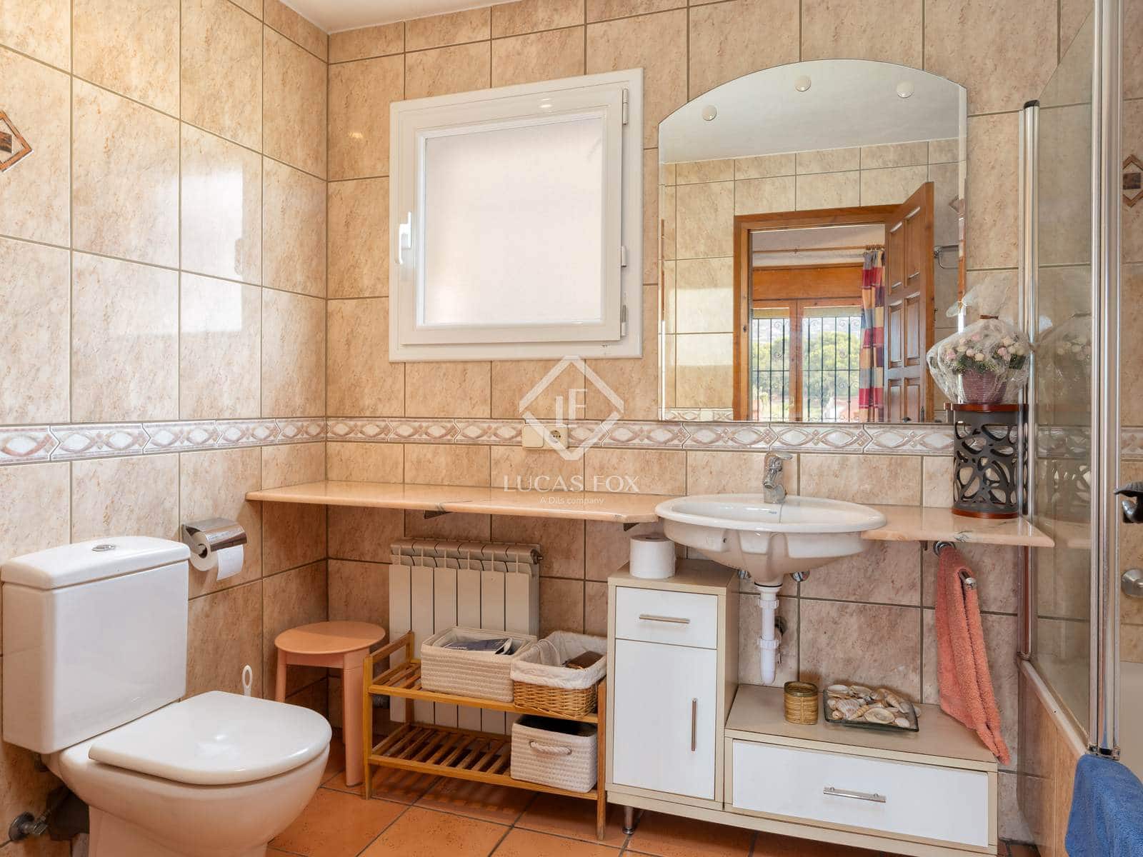 8 slaapkamer Villa te koop in S'Agaro - € 590.000 (Ref: 9271723)