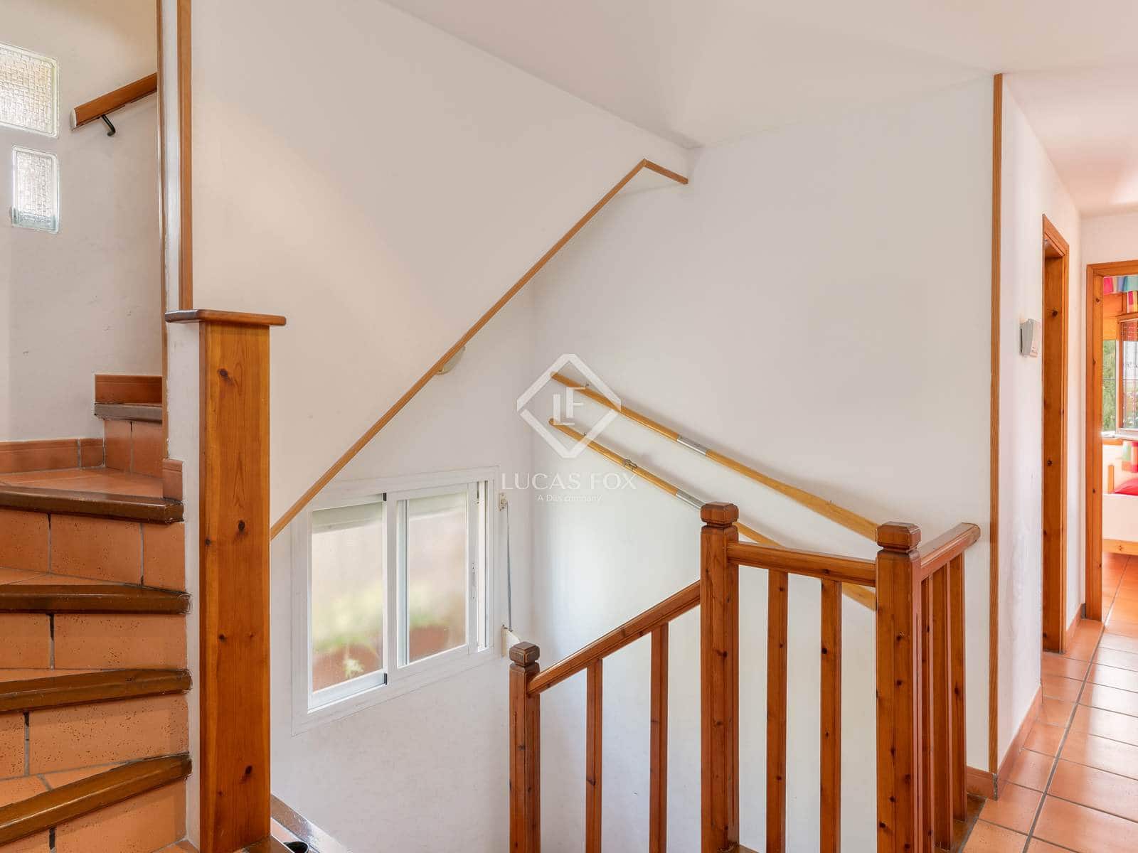 8 slaapkamer Villa te koop in S'Agaro - € 590.000 (Ref: 9271723)