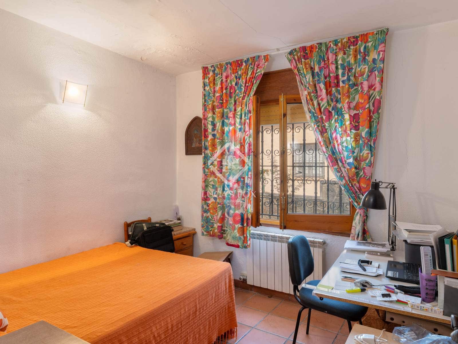 8 slaapkamer Villa te koop in S'Agaro - € 590.000 (Ref: 9271723)