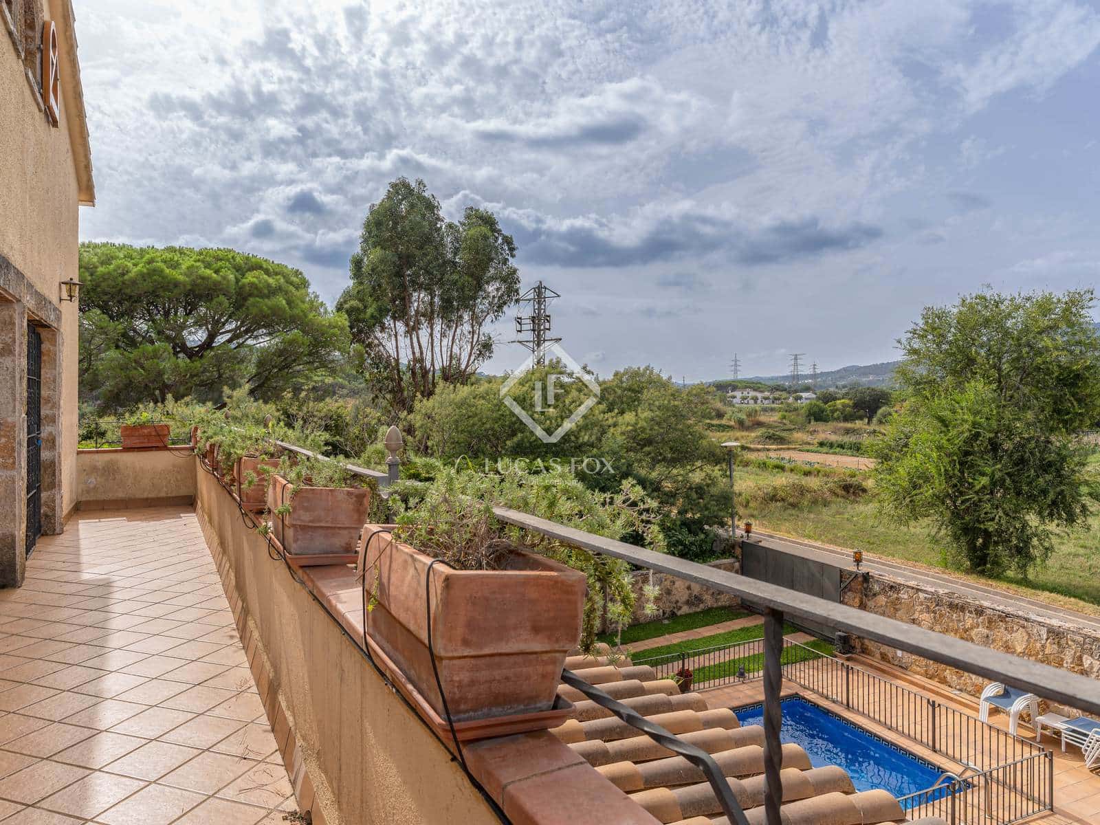 8 slaapkamer Villa te koop in S'Agaro - € 590.000 (Ref: 9271723)