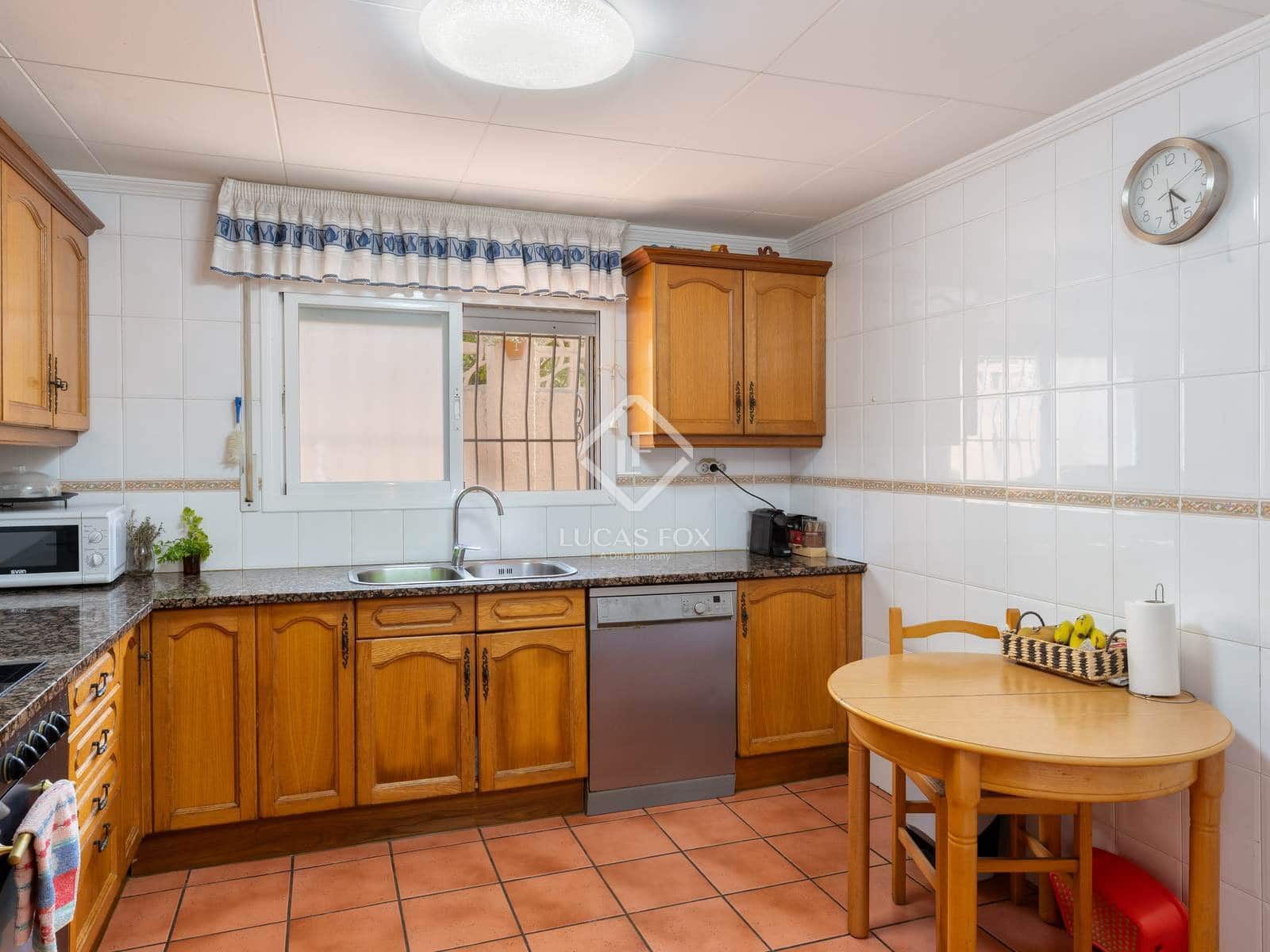 8 slaapkamer Villa te koop in S'Agaro - € 590.000 (Ref: 9271723)