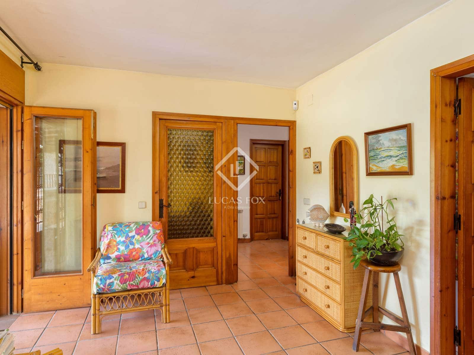 8 slaapkamer Villa te koop in S'Agaro - € 590.000 (Ref: 9271723)