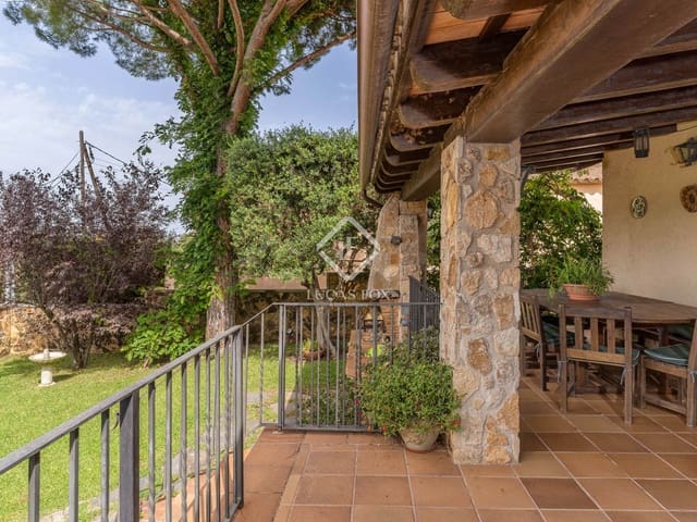 8 slaapkamer Villa te koop in S'Agaro, Castell-Platja d'Aro - € 590.000 (Ref: 9271723)