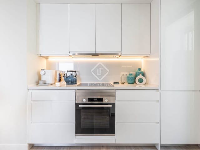 2 slaapkamer Appartement te koop in El Campello met zwembad garage - € 640.000 (Ref: 9271725)