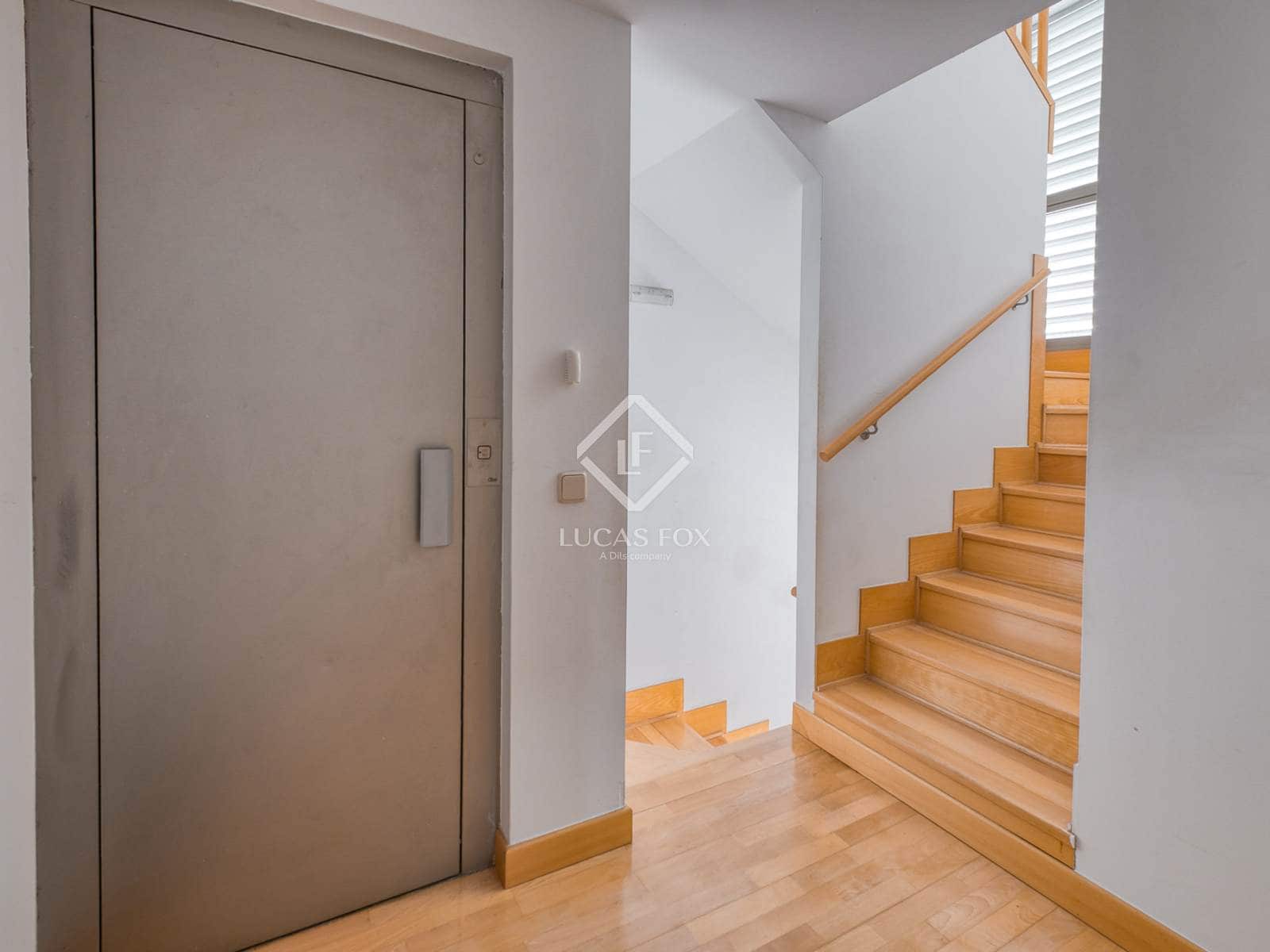 5 Zimmer Villa zu verkaufen in Madrid Stadt mit Pool Garage - 2.490.000 € (Ref: 9271804)