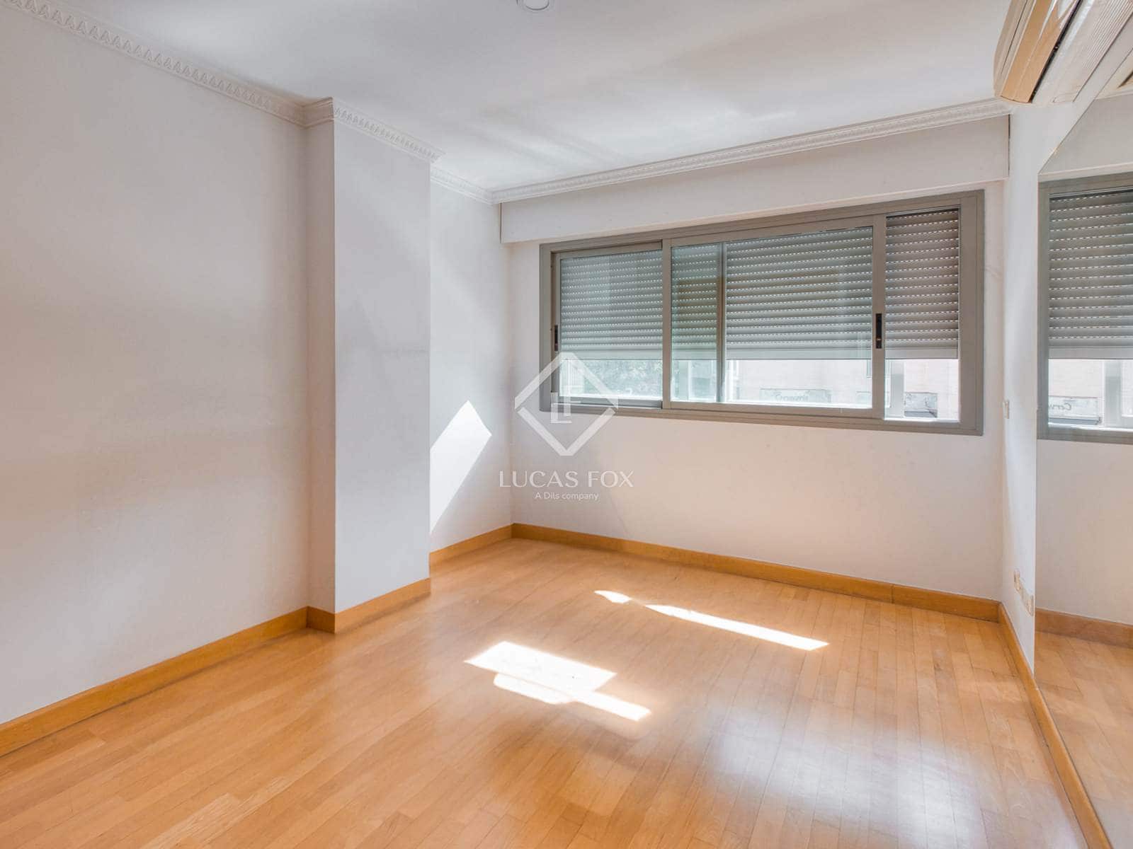 5 Zimmer Villa zu verkaufen in Madrid Stadt mit Pool Garage - 2.490.000 € (Ref: 9271804)