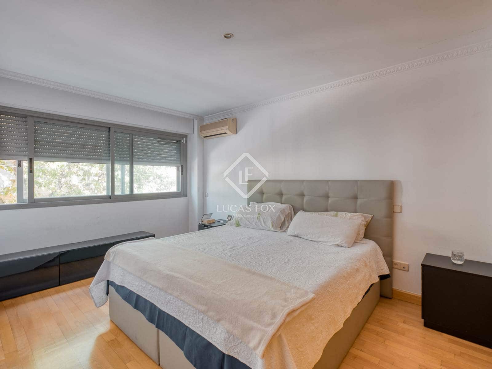 5 Zimmer Villa zu verkaufen in Madrid Stadt mit Pool Garage - 2.490.000 € (Ref: 9271804)