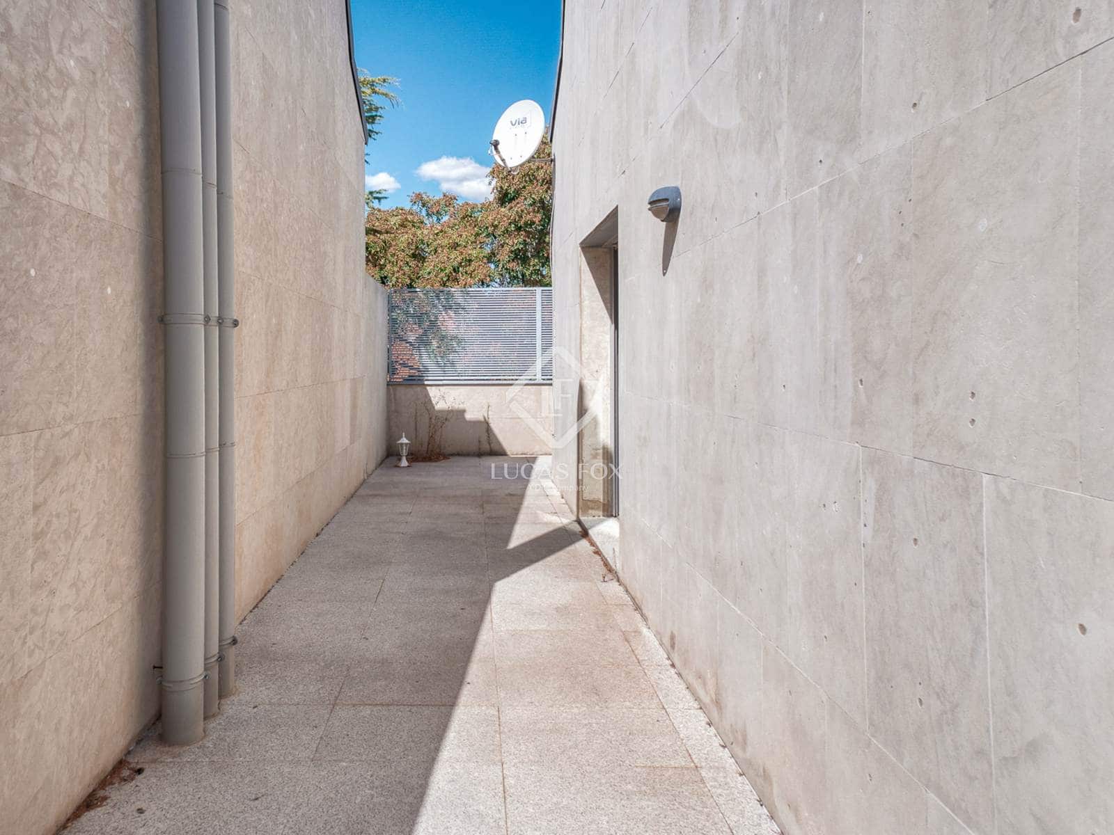 5 Zimmer Villa zu verkaufen in Madrid Stadt mit Pool Garage - 2.490.000 € (Ref: 9271804)